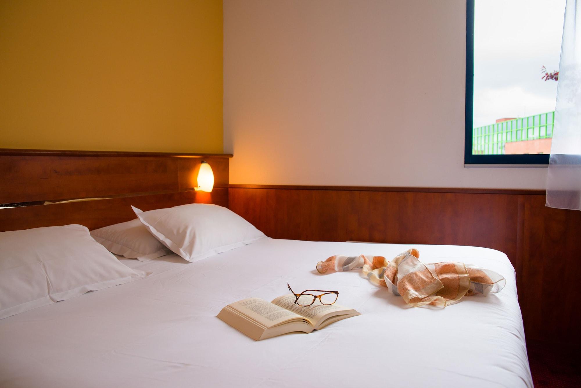 Brit Hotel Rennes St Gregoire - Le Villeneuve Saint-Grégoire エクステリア 写真