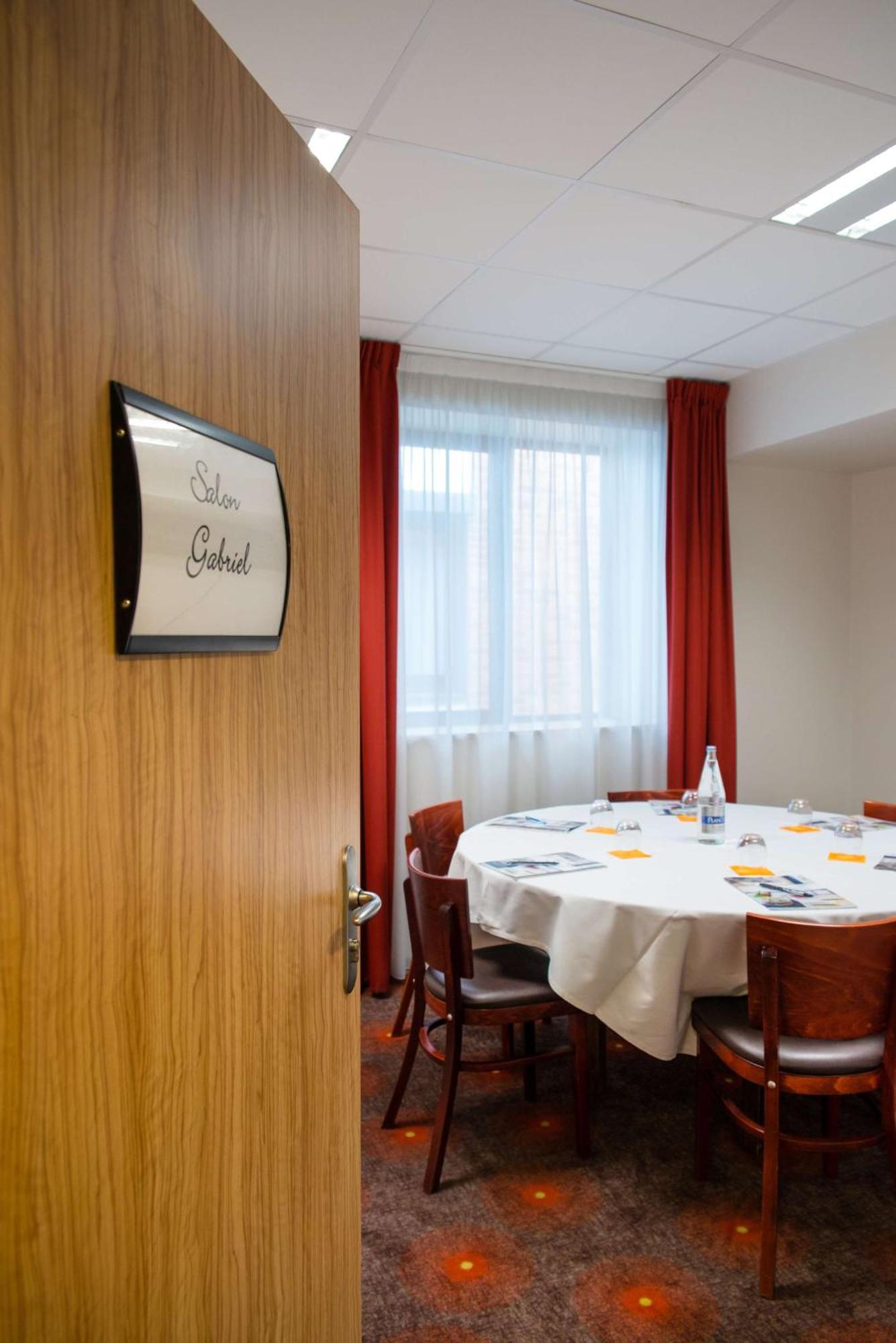 Brit Hotel Rennes St Gregoire - Le Villeneuve Saint-Grégoire エクステリア 写真