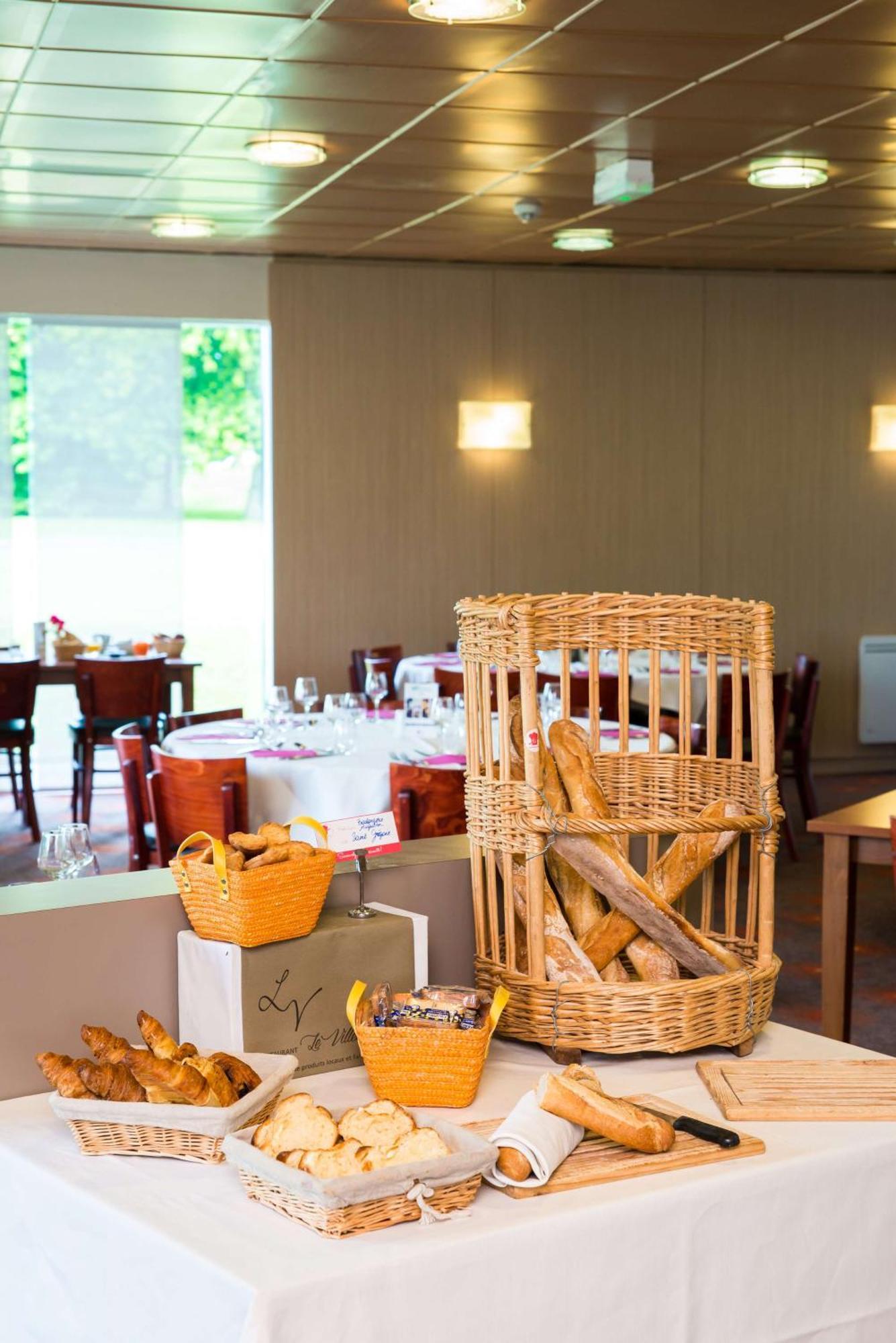 Brit Hotel Rennes St Gregoire - Le Villeneuve Saint-Grégoire エクステリア 写真