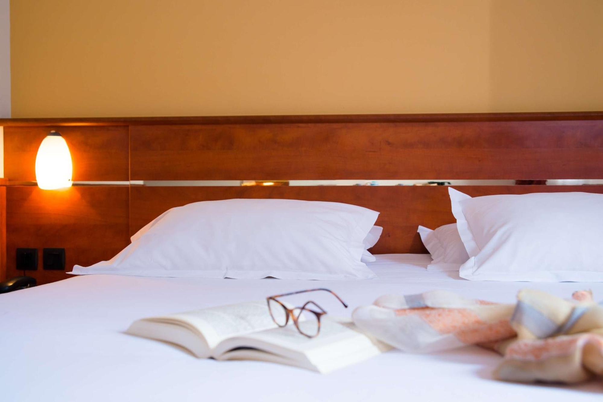 Brit Hotel Rennes St Gregoire - Le Villeneuve Saint-Grégoire エクステリア 写真
