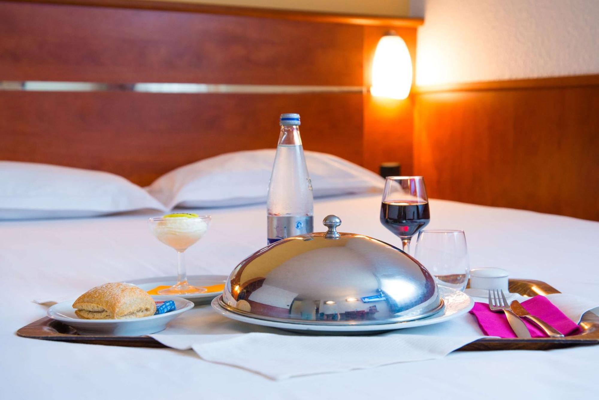 Brit Hotel Rennes St Gregoire - Le Villeneuve Saint-Grégoire エクステリア 写真